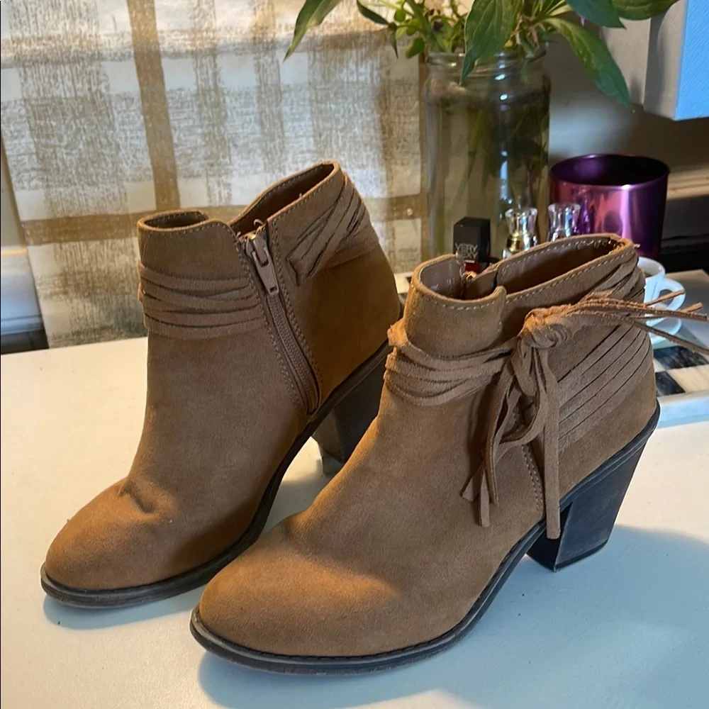 Time and Tru Brown Ankle Booties with Fringe - Picture 5 of 16